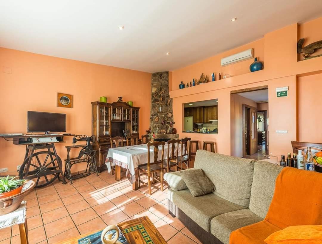 Apartamentos & Casa Rural Boada Con Jardin Interior Y Barbacoa Villamiel Luaran gambar