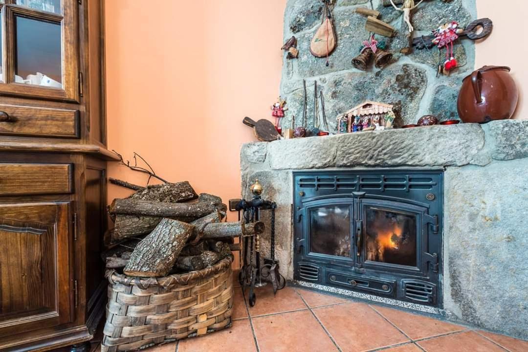 Apartamentos & Casa Rural Boada Con Jardin Interior Y Barbacoa Villamiel Luaran gambar